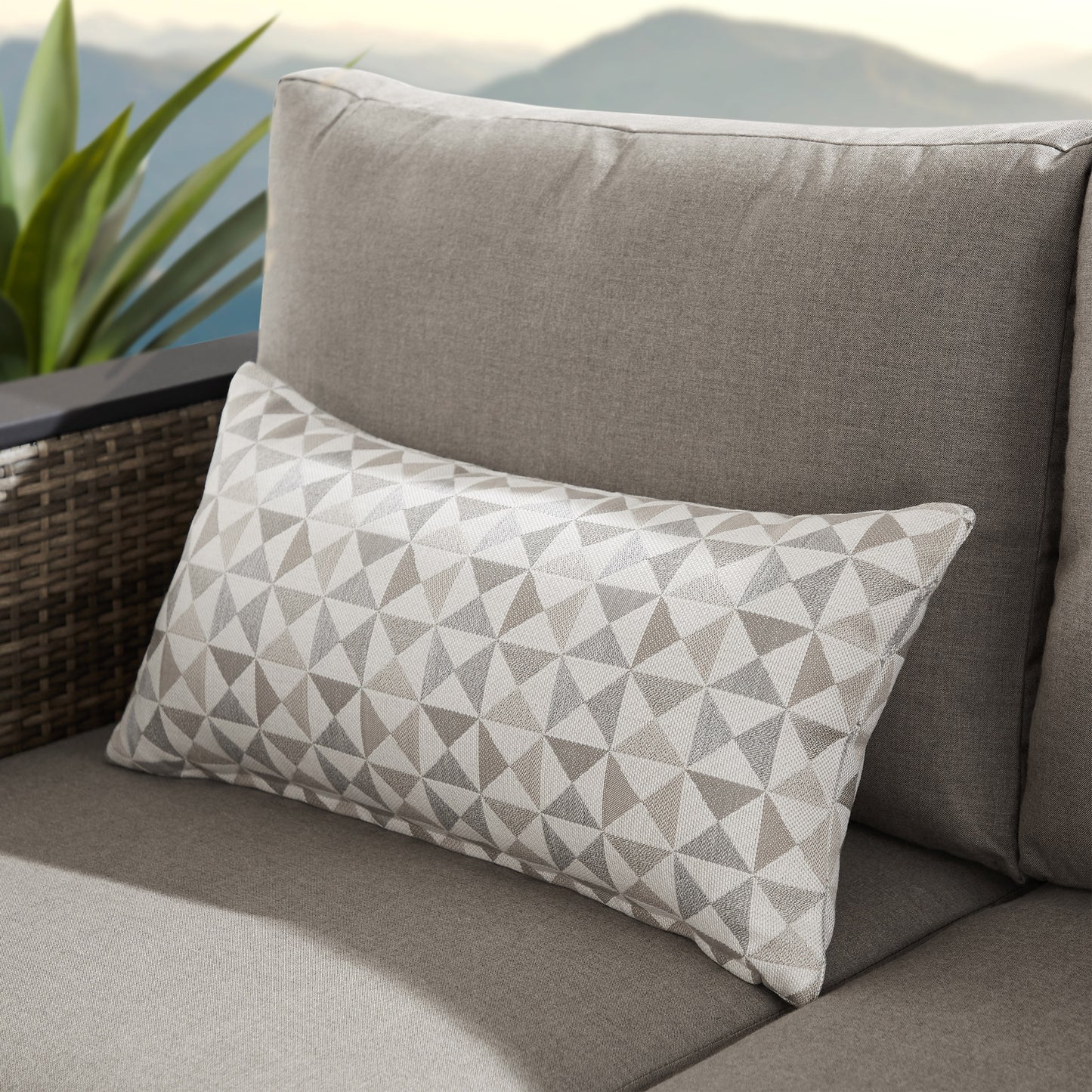 Sirio Chelsey 7-piece Fire Outdoor Patio Seating Set