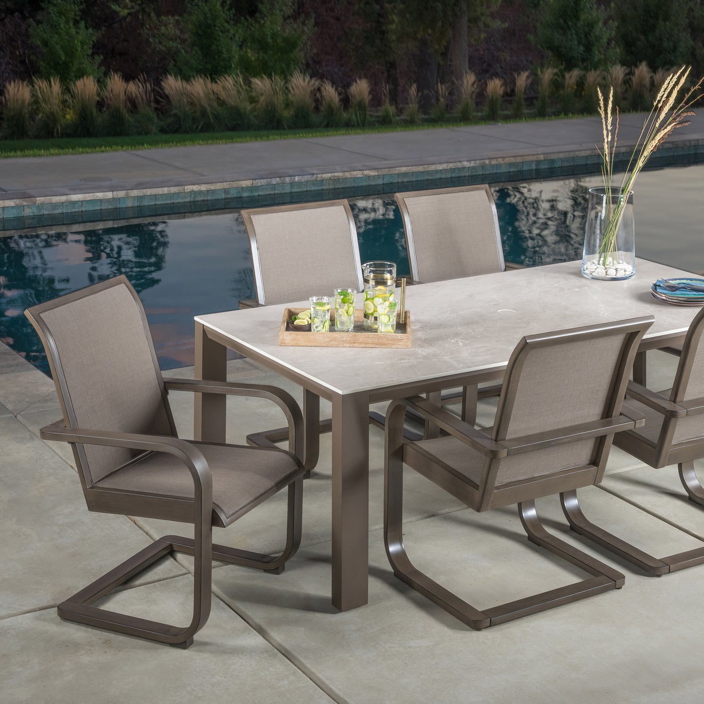 SunVilla Gibson 7-piece Outdoor Patio Sling Dining Set