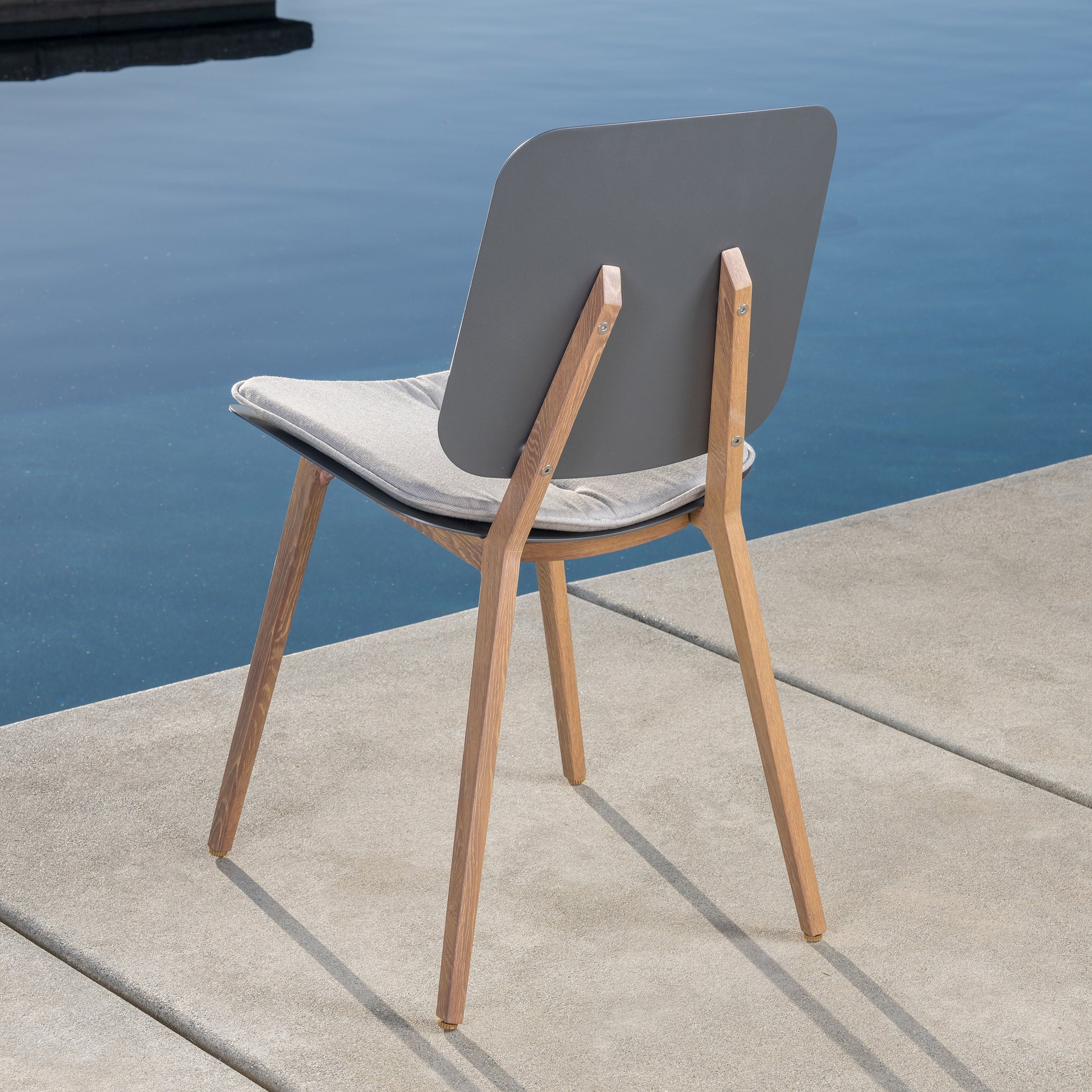 SunVilla Biblos 7-piece Outdoor Patio Dining Set