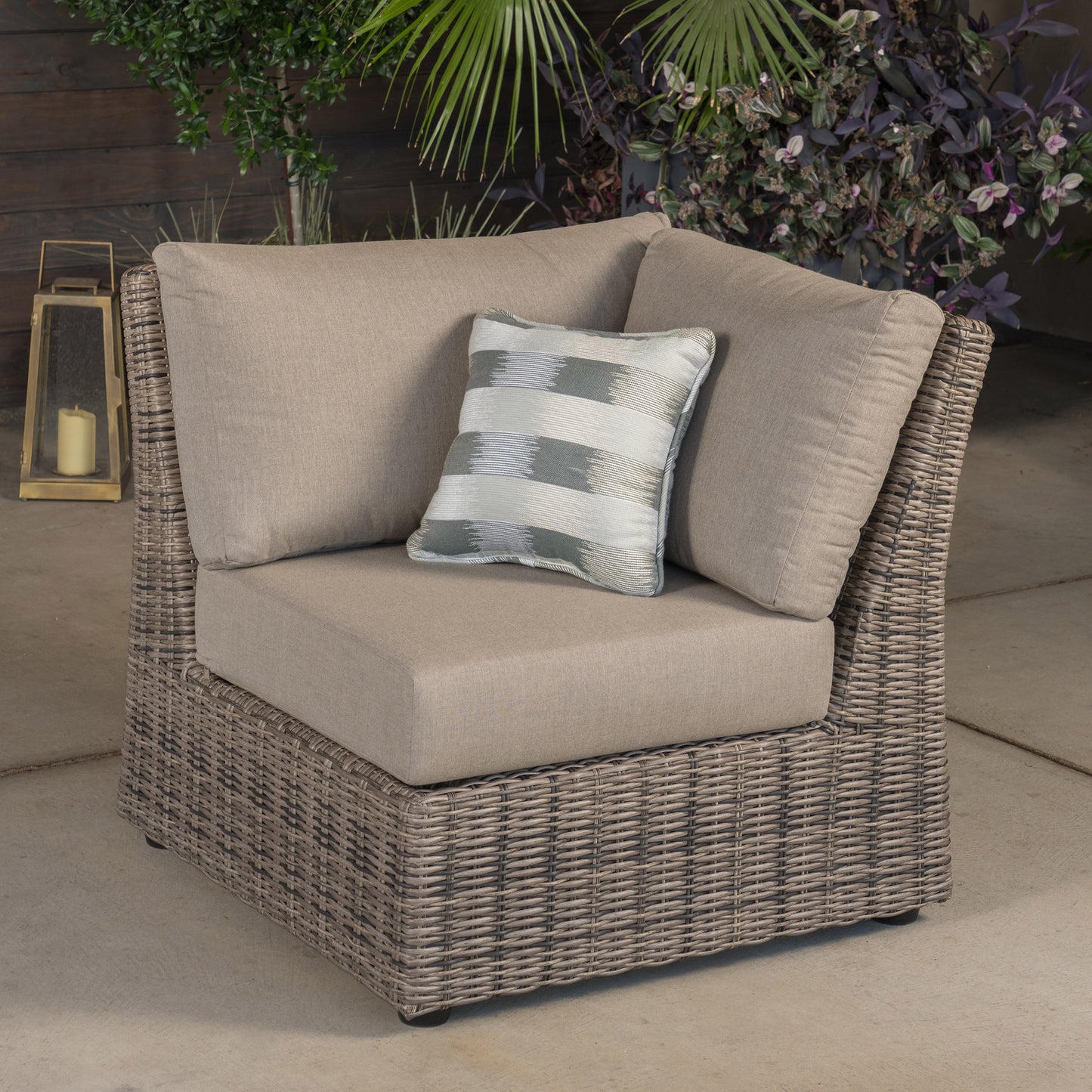 SunVilla Kent 7-piece Outdoor Patio Sectional Set