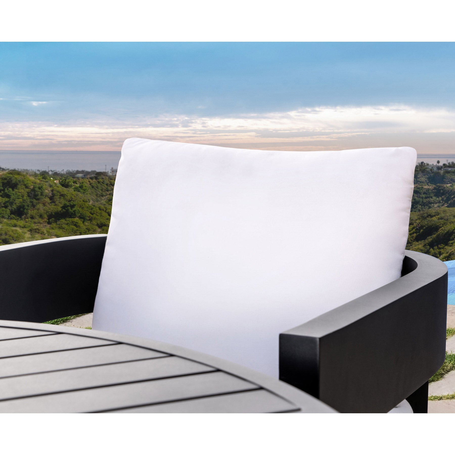 Santino 5-piece Fire Chat Outdoor Patio Set