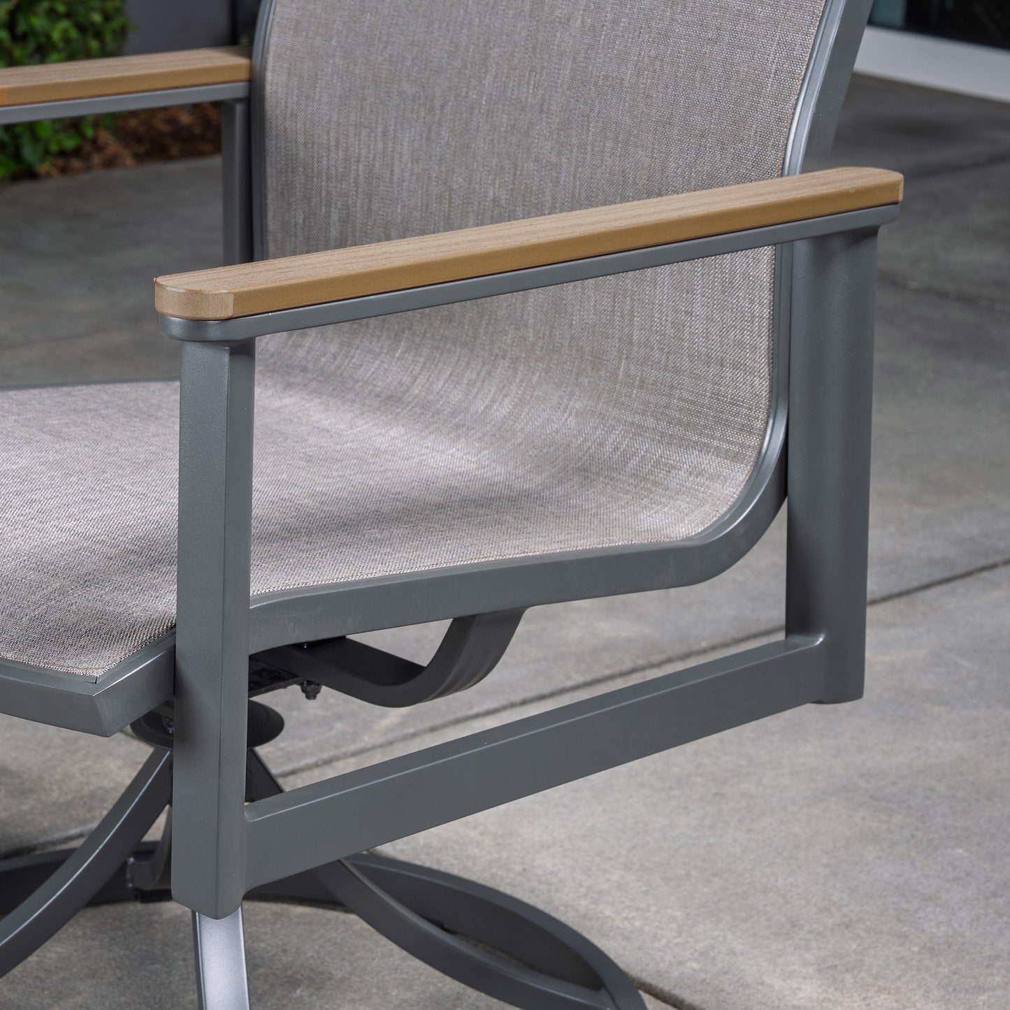 SunVilla Sara 9-piece Outdoor Patio Dining Set