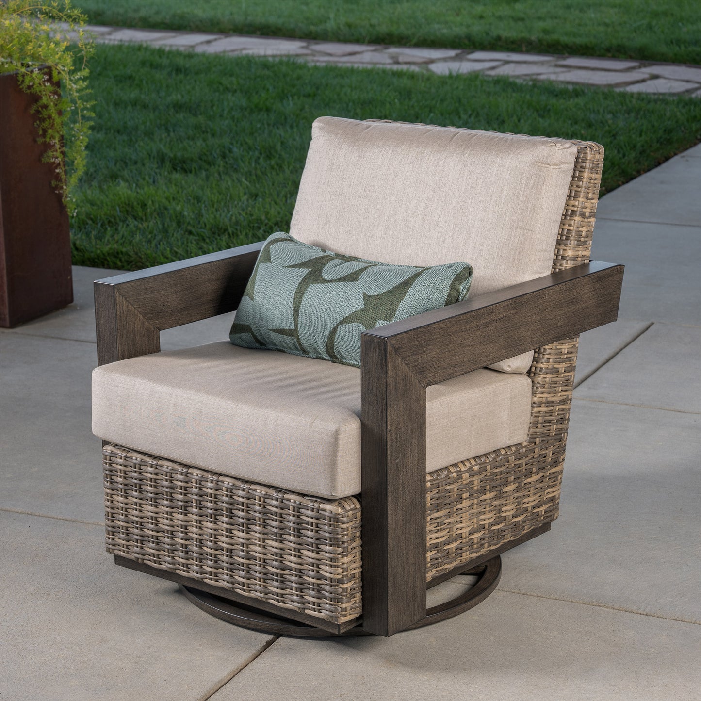 SunVilla Bernard 6-piece Outdoor Patio Seating Set