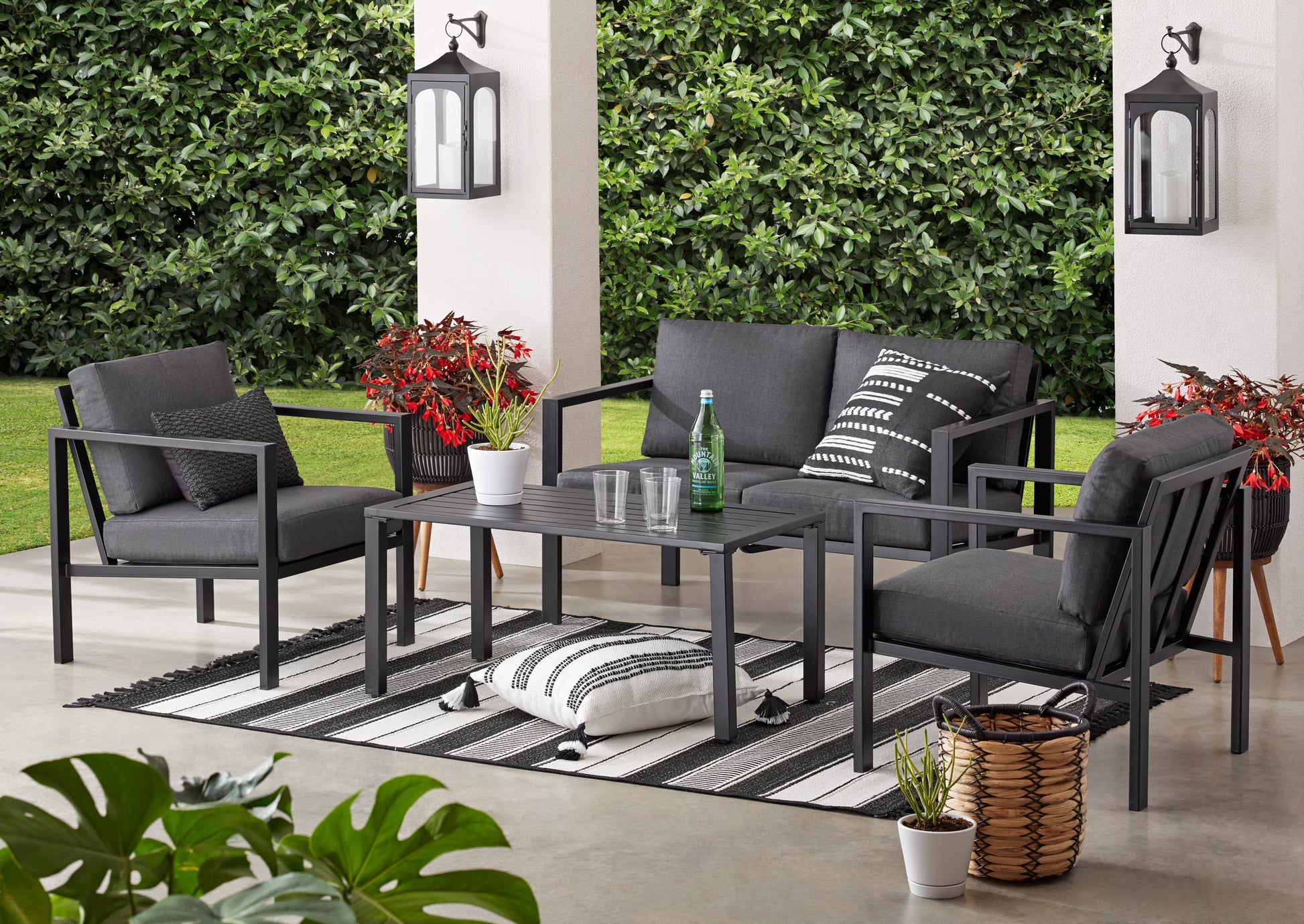 Mainstays Dashwood 4-Piece Outdoor Patio Conversation Set, Seats 4, Blue