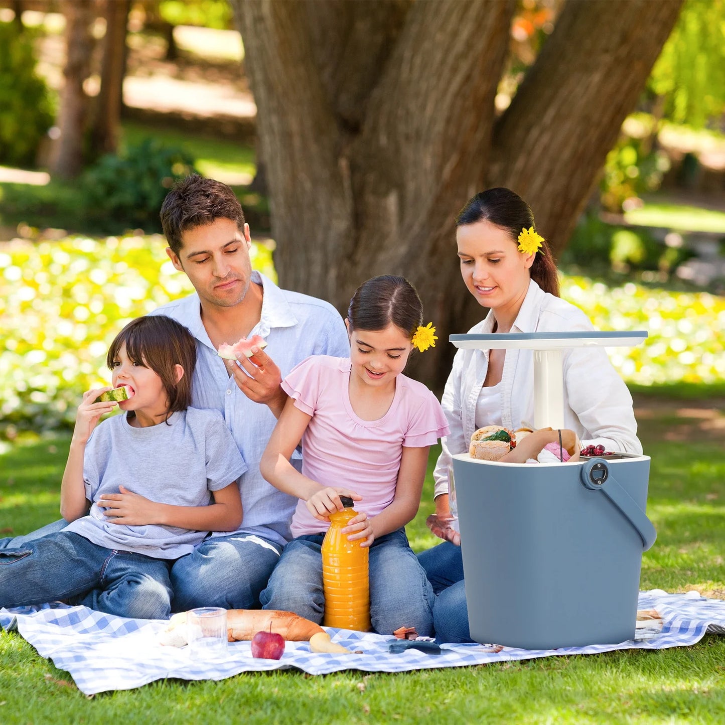 Outdoor Cooler Table,4 Gallon Portable Modern Cooler Side Table with Handle,All-Weather Resistant Patio Furniture Cooler Ice Cool Bar for Camping,Picnic, Beach,Pool,Party