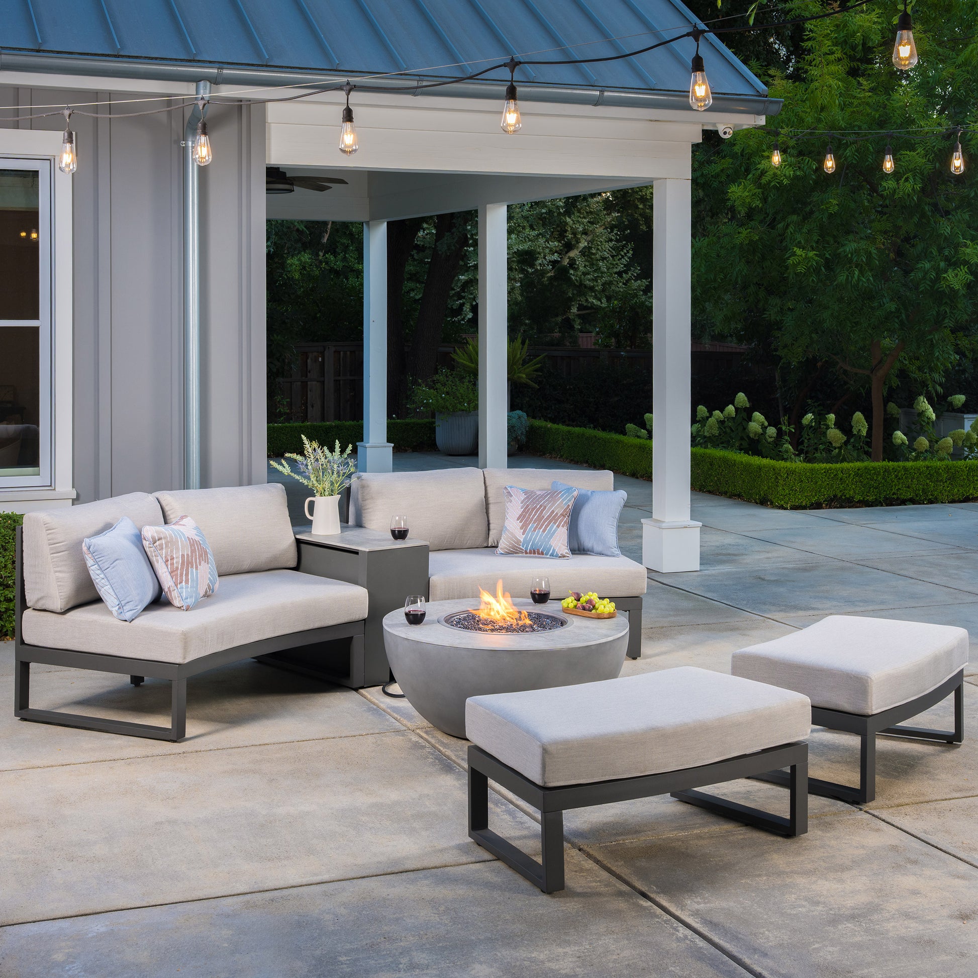 SunVilla Brooklyn 6-piece Fire Outdoor Patio Sectional Seating Set