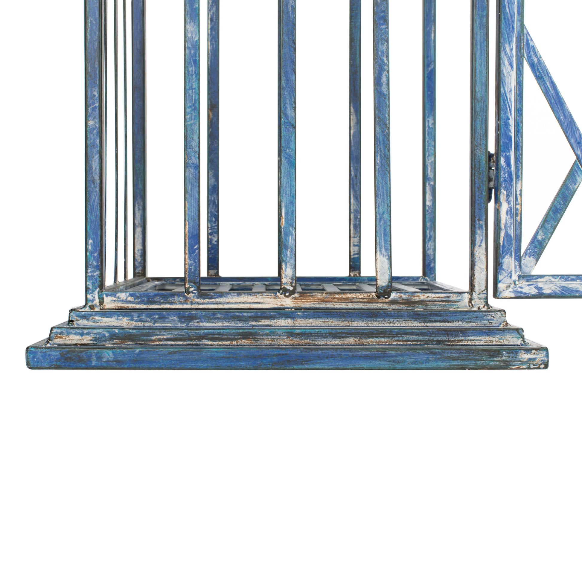 SAFAVIEH Beatrix Outdoor Patio Arbor with Door, Antique Blue