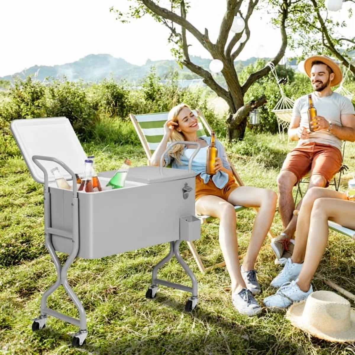 80-quart outdoor beverage rolling cooler, convenient design, easy to clean, with internal insulation function, with wheels for easy mobility, suitable for backyards and patios