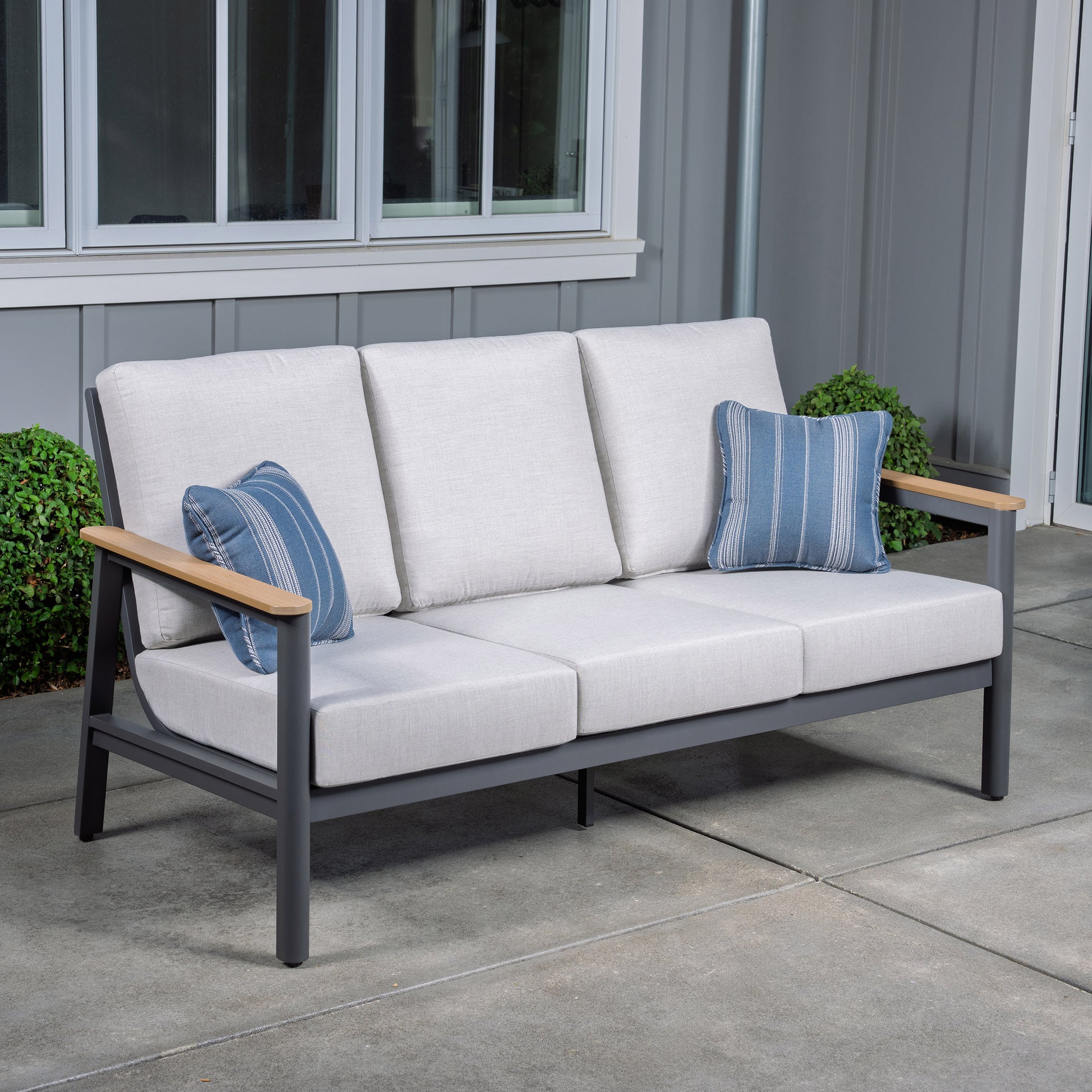 SunVilla Sara 5-piece Outdoor Patio Seating Set