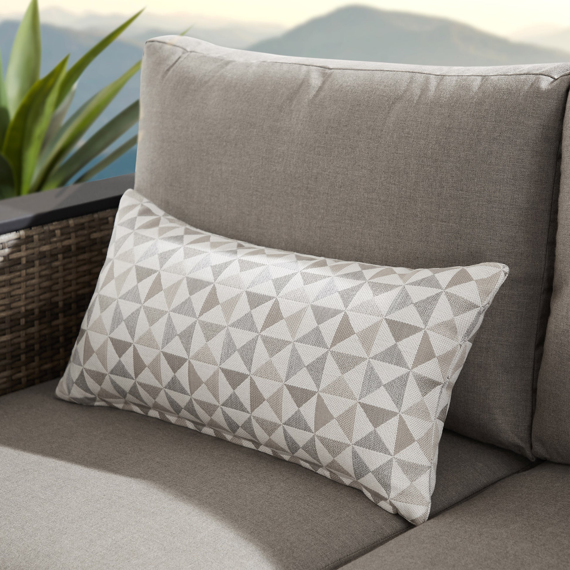 Sirio Chelsey 7-piece Fire Outdoor Patio Seating Set