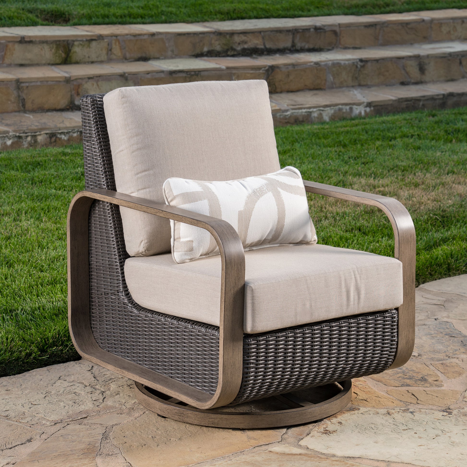 SunVilla Violet 4-piece Outdoor Patio Seating Set