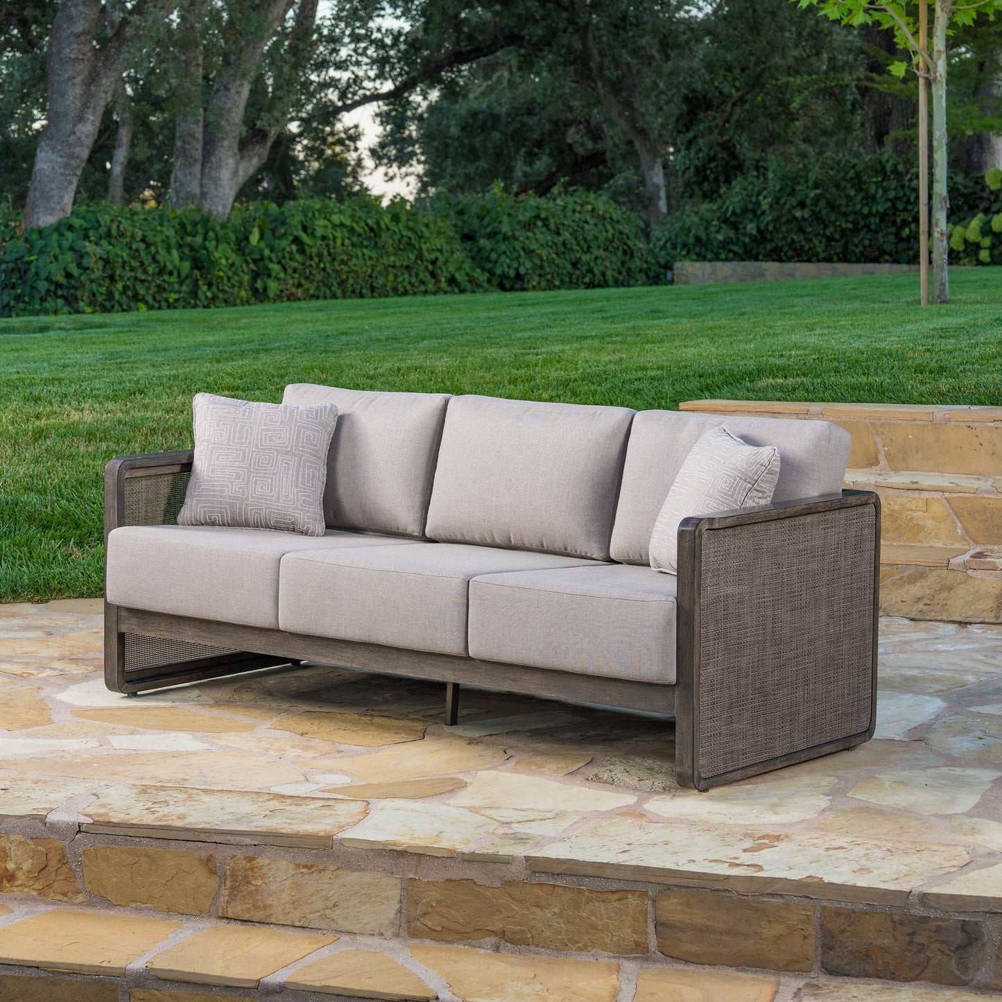 SunVilla Camille 4-piece Outdoor Patio Seating Set