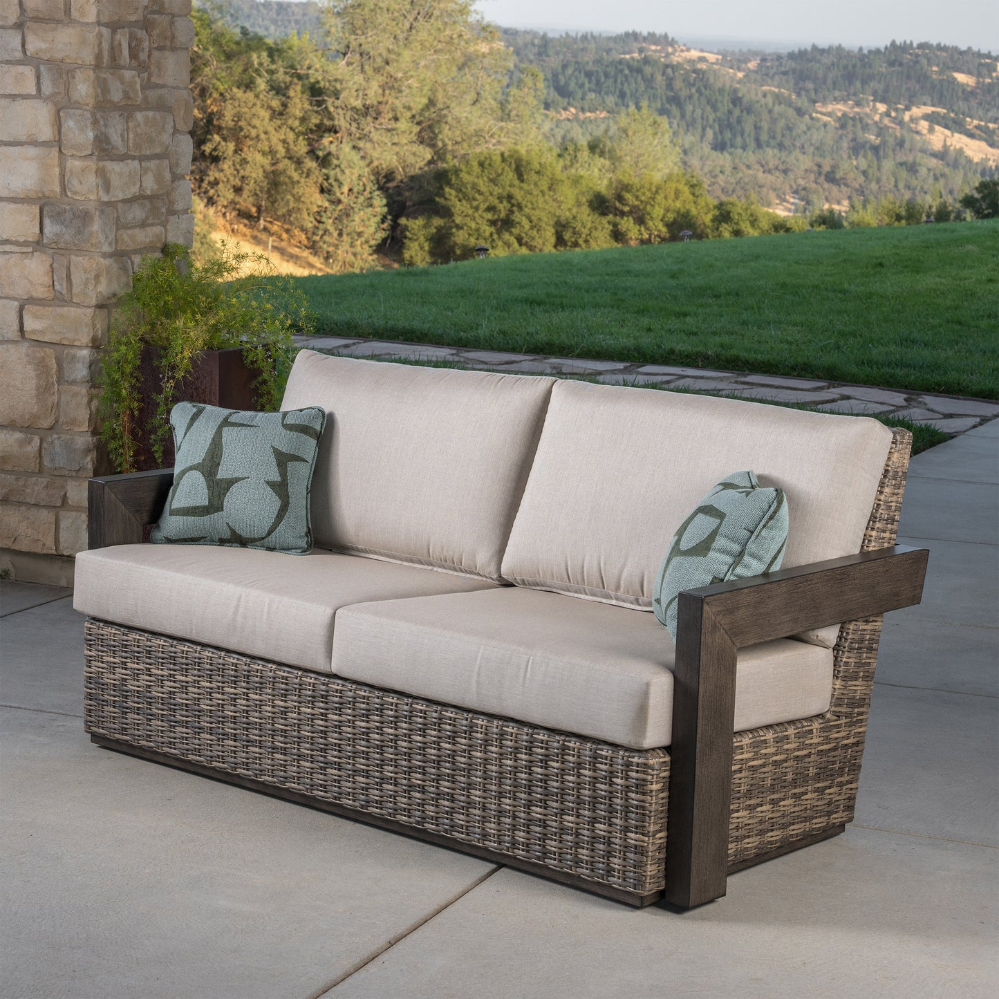 SunVilla Bernard 6-piece Outdoor Patio Seating Set