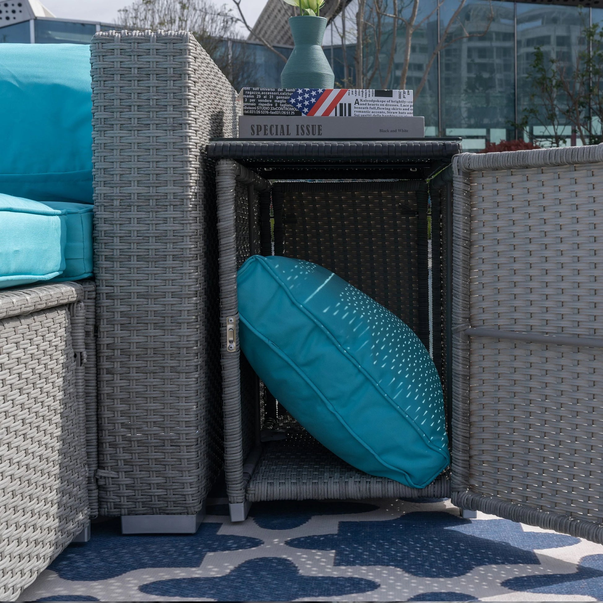 5 Pieces Outdoor Rattan Patio Sofa Set with Blue Cushions