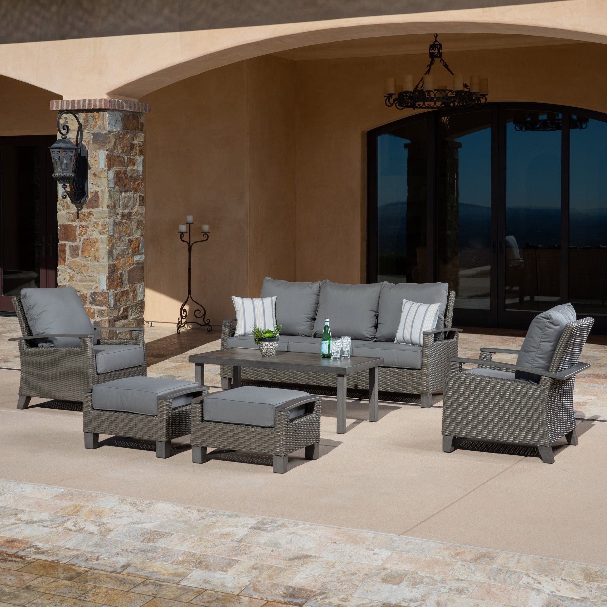Grand Leisure Las Palmas 17-piece Outdoor Patio Estate Set