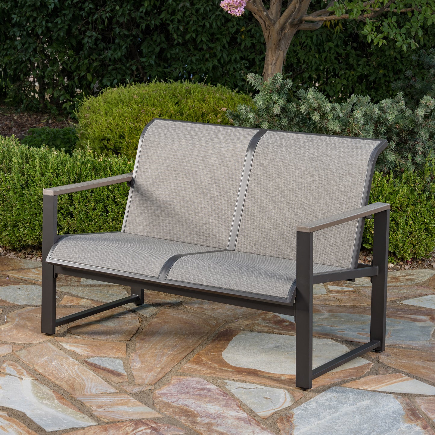 SunVilla Helio 4-piece Outdoor Patio Seating Set