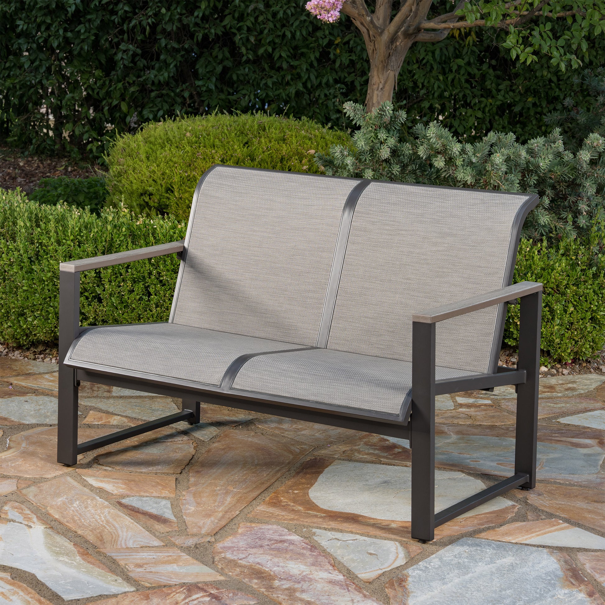 SunVilla Helio 4-piece Outdoor Patio Seating Set