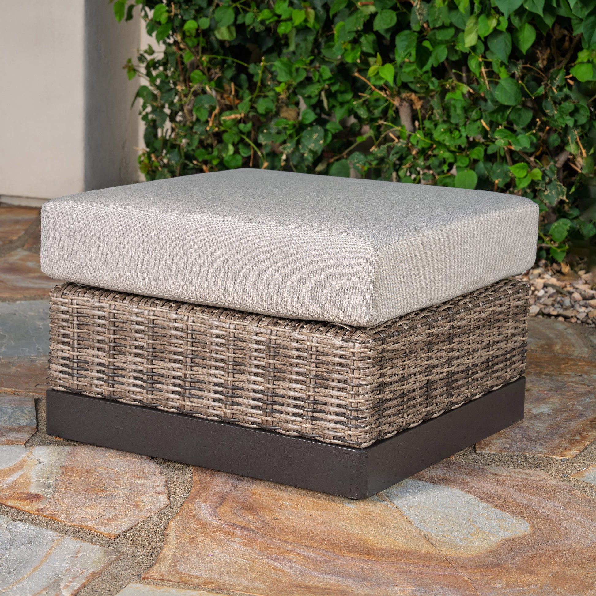 SunVilla Knox 5-piece Outdoor Patio Seating Set