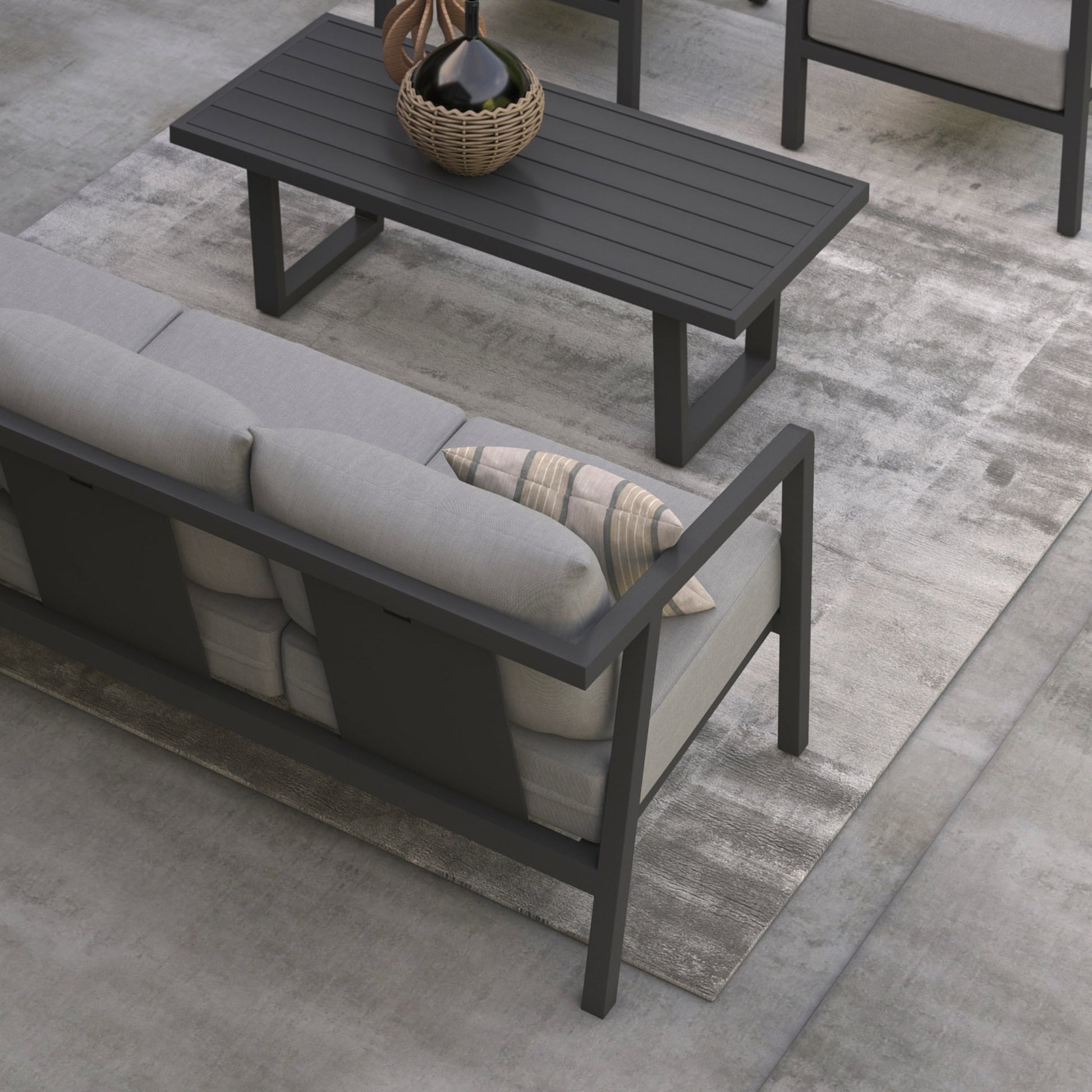 Biati 4-piece Outdoor Patio Seating Set