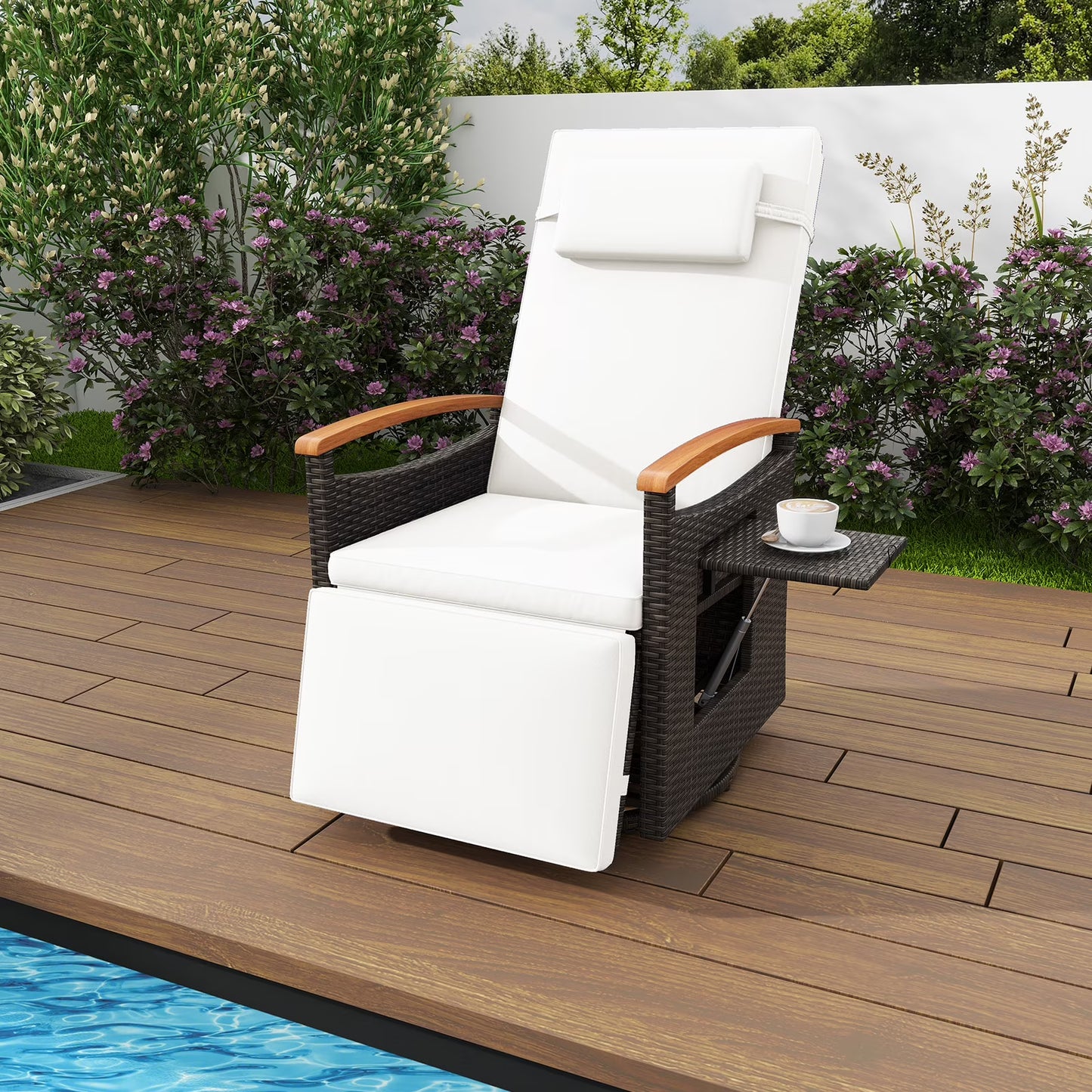 Costway Outdoor 360° Swivel Rattan Recliner Chair Patio Wicker Chaise Lounge Chair Beige