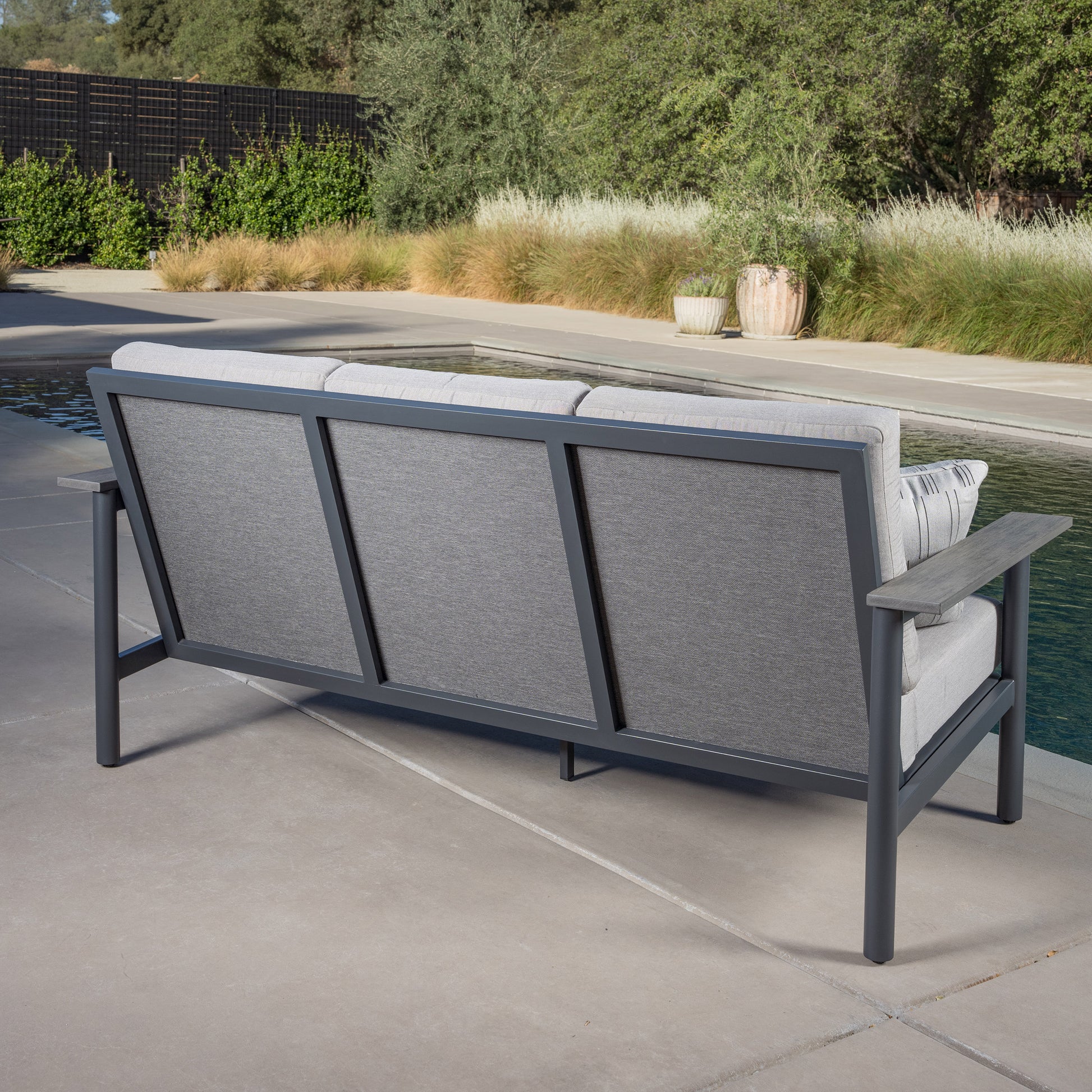 SunVilla Citadel 4-Piece Outdoor Patio Seating Set