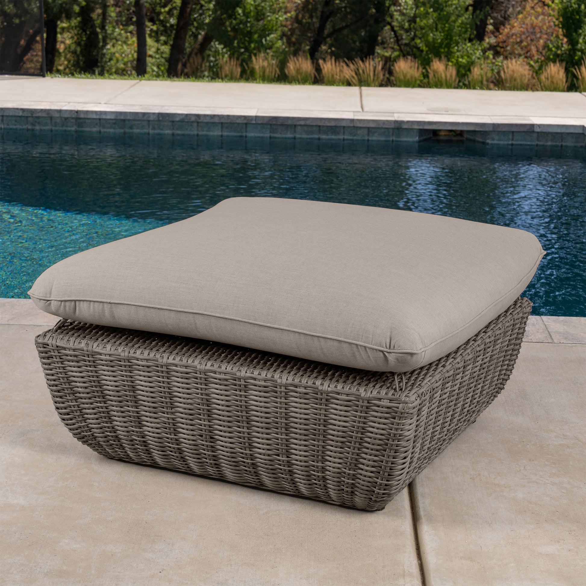 SunVilla Swann Modular Outdoor Patio Table and Ottoman