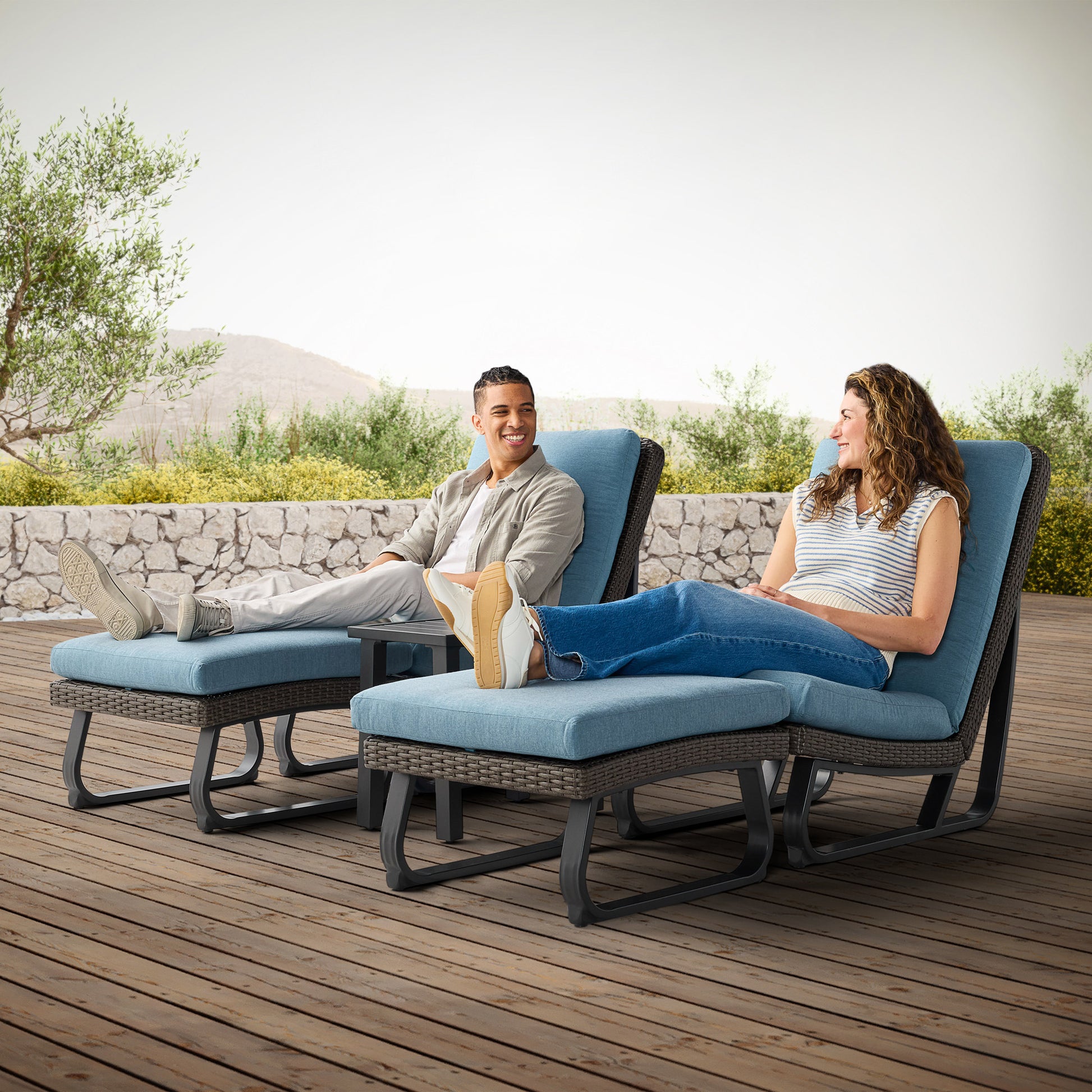 Agio Trussville 5-piece Outdoor Patio Seating Set