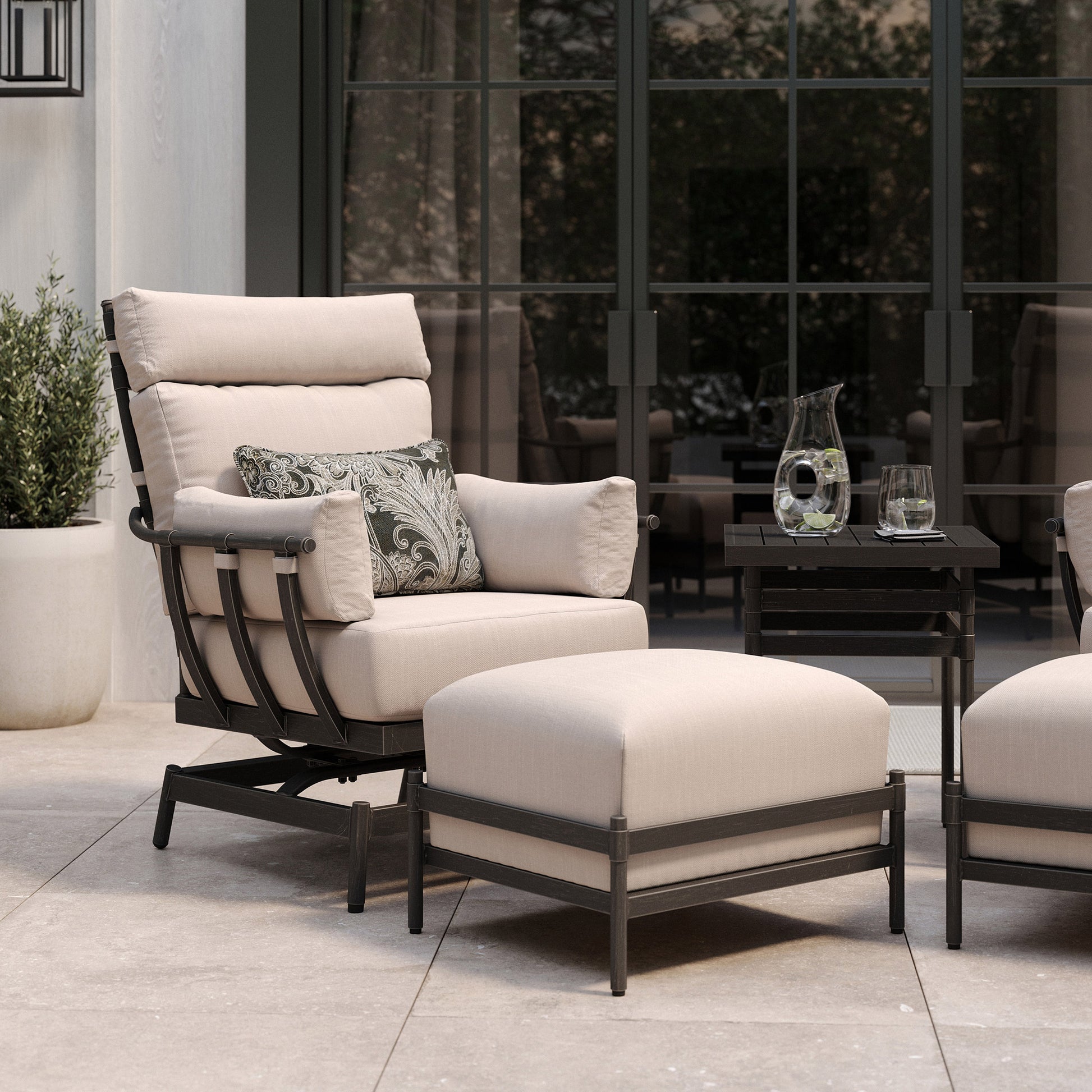 Bridgeton 5-piece Outdoor Patio Seating Set