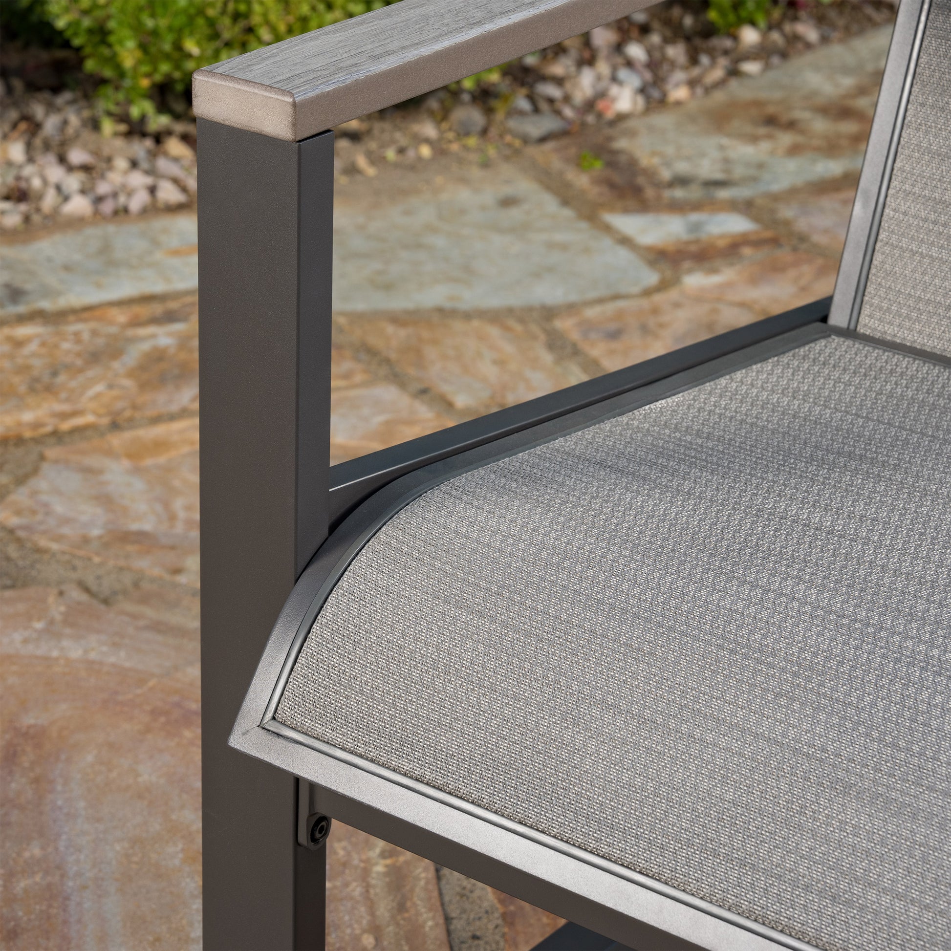 SunVilla Helio 4-piece Outdoor Patio Seating Set
