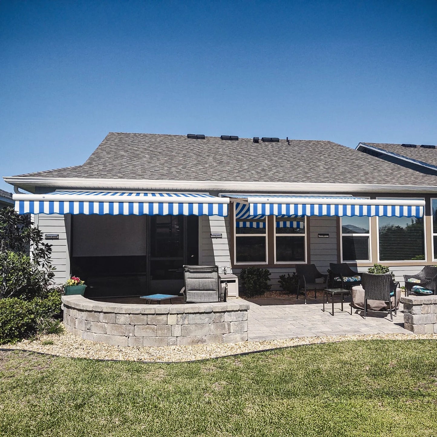 Awntech 10 Ft Key West Manual Heavy Duty Patio Retractable Awning with Cassette (120in x 9.38in x 96in), Bright Blue/White Stripe