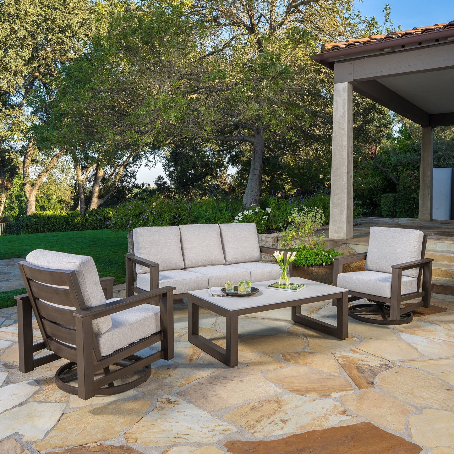 SunVilla Royce 4-piece Outdoor Patio Seating Set