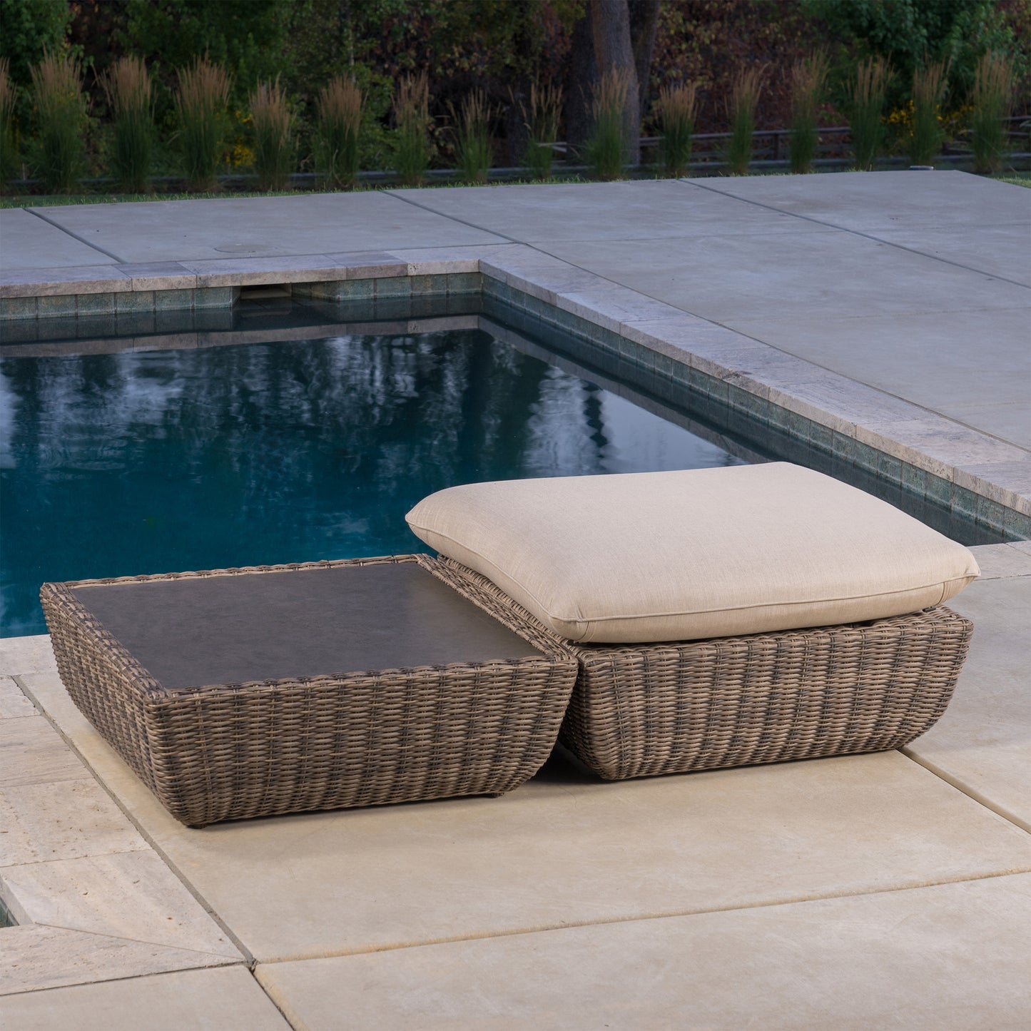 SunVilla Swann Modular Outdoor Patio Table and Ottoman